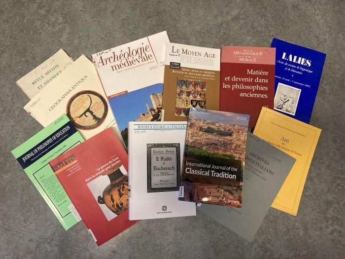 Photographie de périodiques divers.